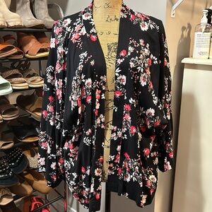 Loft floral kimono size medium/large